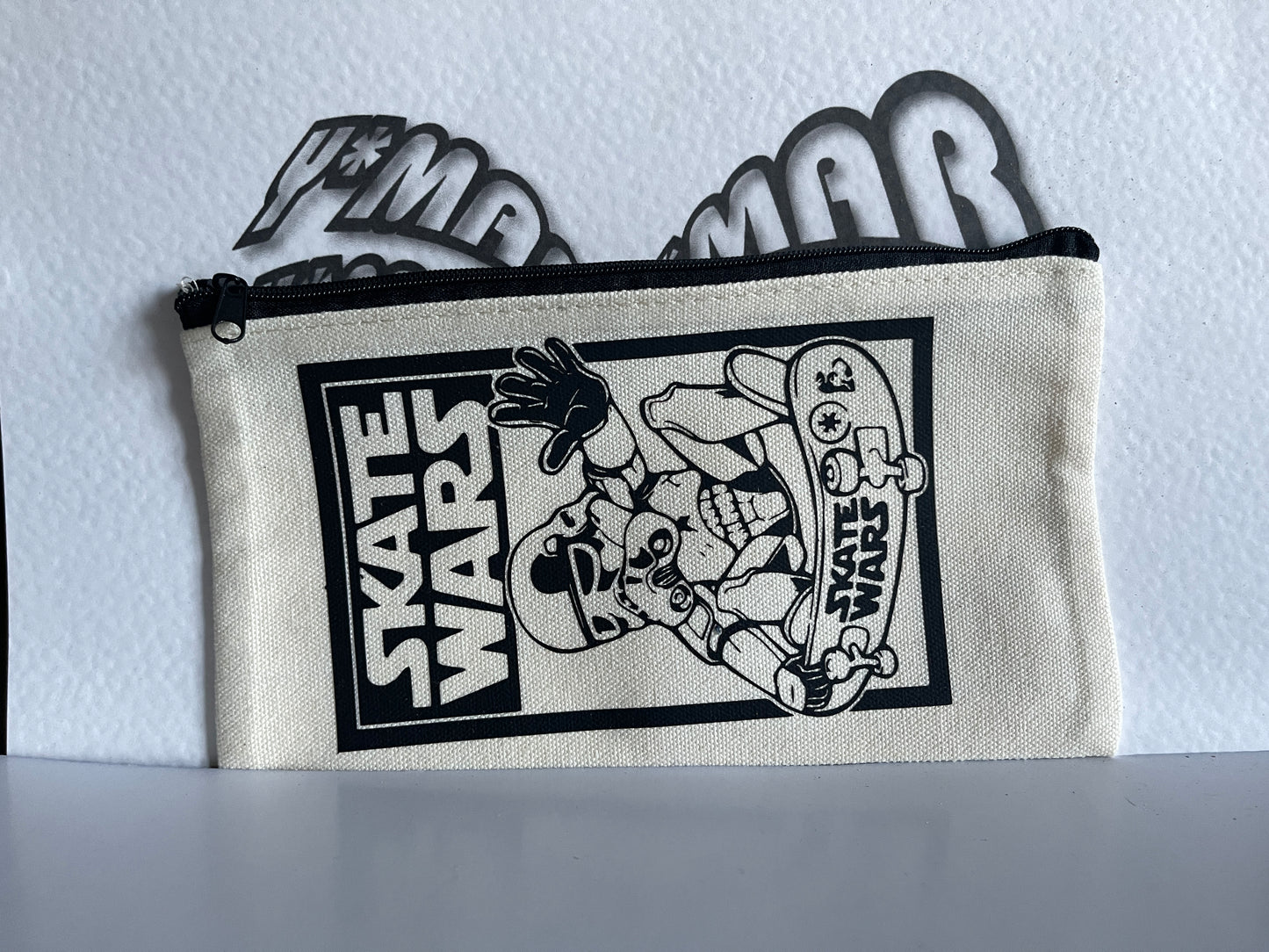 Weekend Organizer Bag “SKATE WARS” - Clubbing Accessoires - Party Täschen