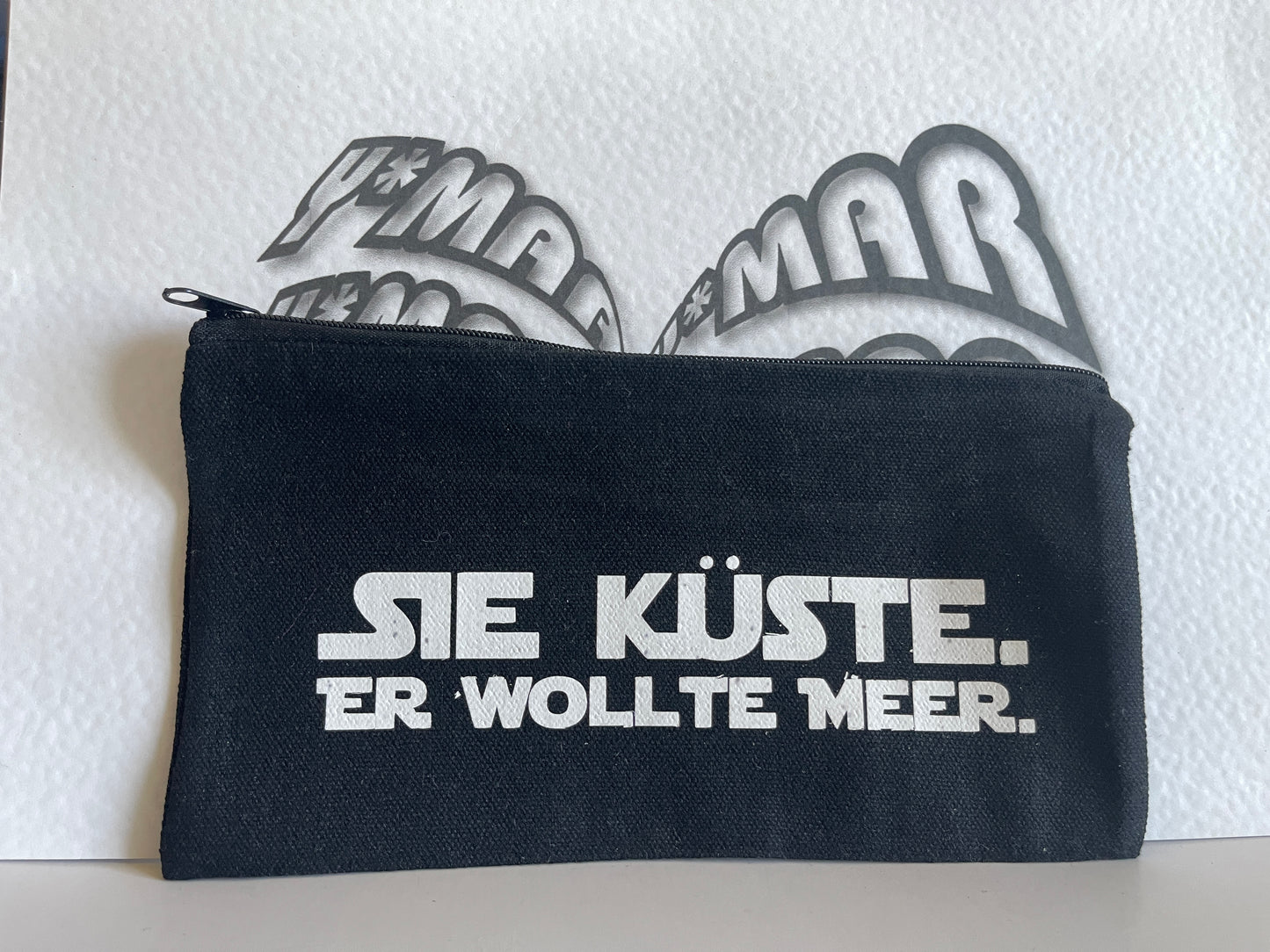 Sie Küste. Er wollte Meer. - Festival & Weekend Organizer Bag | Clubber & Party Accessoires | Canvas 210x115mm